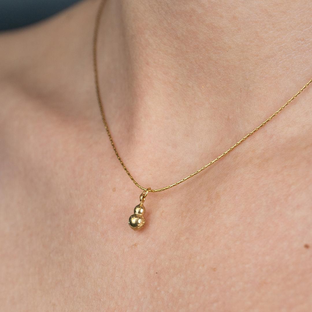 BINNIE Mini Gourd Unique Engraved Pendant Bone Chain Necklace For Women's