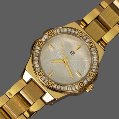 ZOVEN Round Face Glass Encrusted Bezel Watch Women's Minimalist Fashion Watch Quartz
