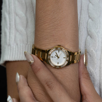 ZOVEN Round Face Glass Encrusted Bezel Watch Women's Minimalist Fashion Watch Quartz