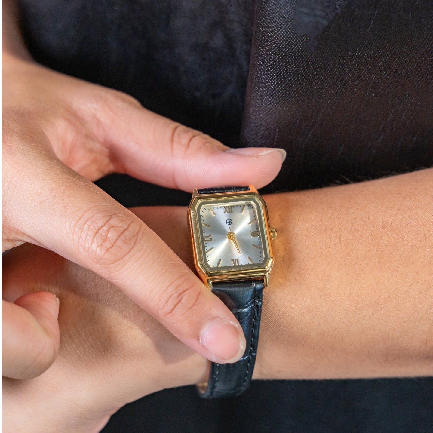 OMARIS Octagon Sides Rectangle Women's Fashion Quartz Leather Watch