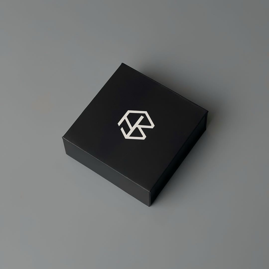 GWENDOLEN Round Stud Earrings