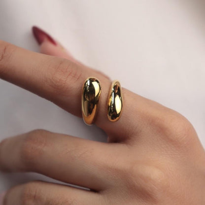 EULI Hugging Ring