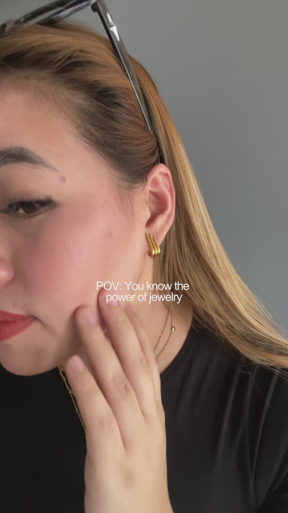 GALE 3 Layered Twisted J-Shaped Stud Earrings