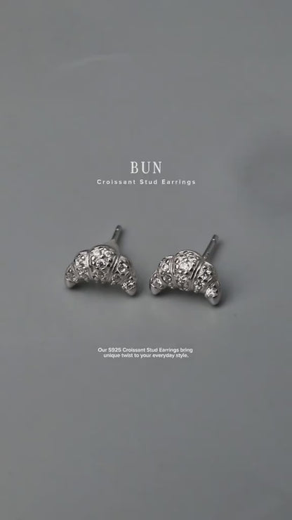 BUN S925 Silver Croissant Shape Stud Earrings