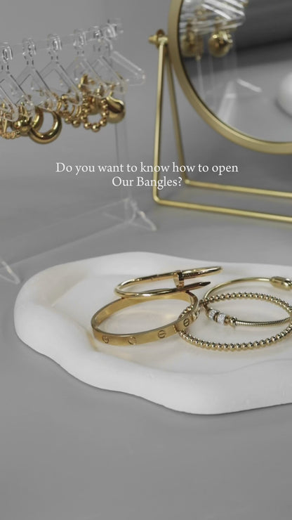 ARIA Bangle Bracelet