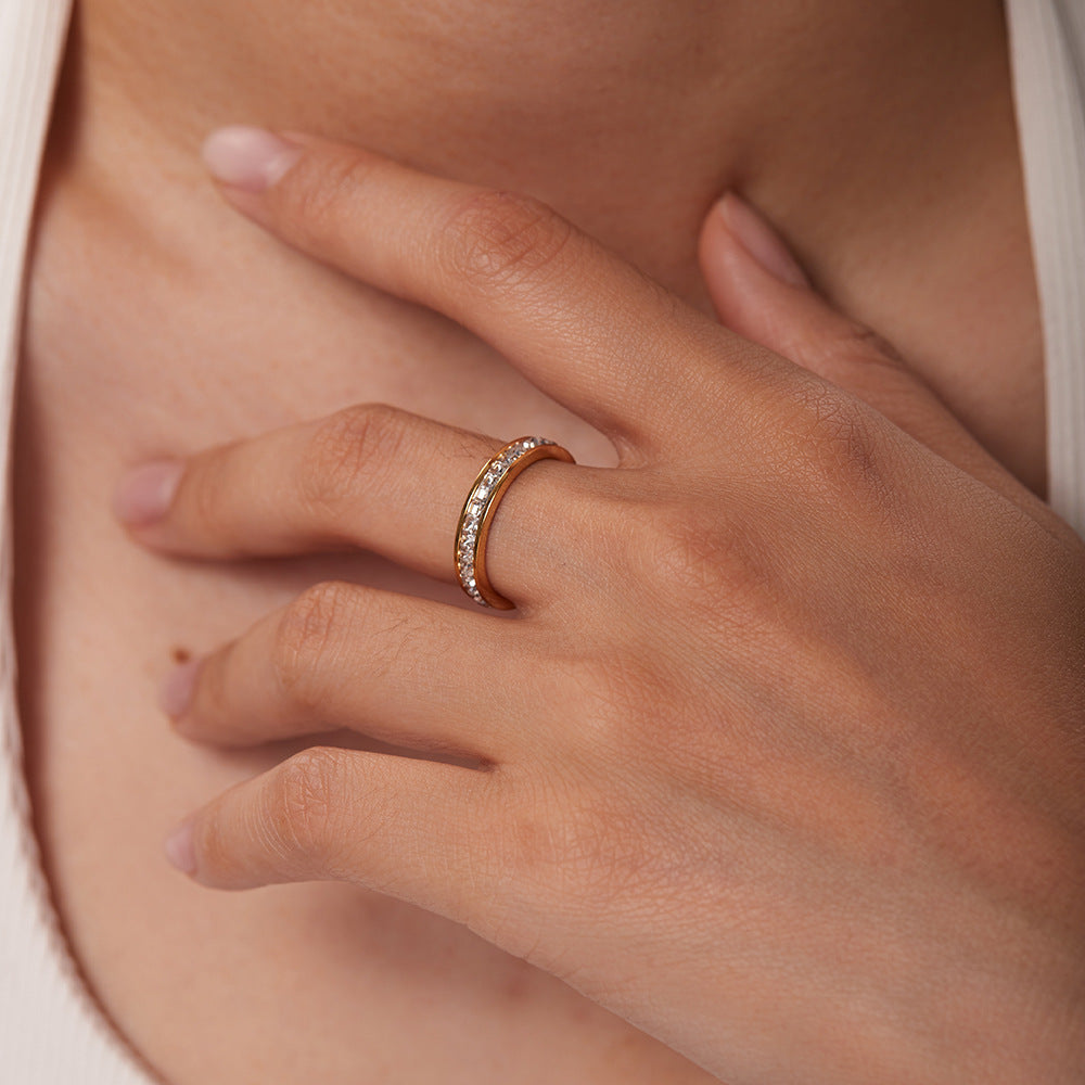 ELLE Engagement Ring